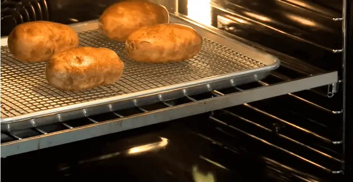How to bake a potato in the oven